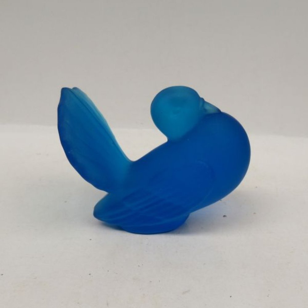 Westmoreland Glass Brandywine Blue 2 3/4 Inch POUTER PIGEON Figurine-HTF